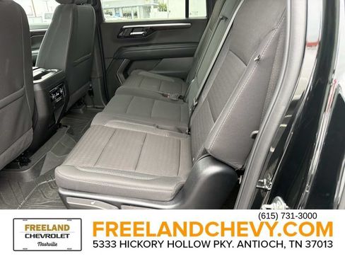 Used 2025 Chevrolet Suburban LS AWD/4WD image 16