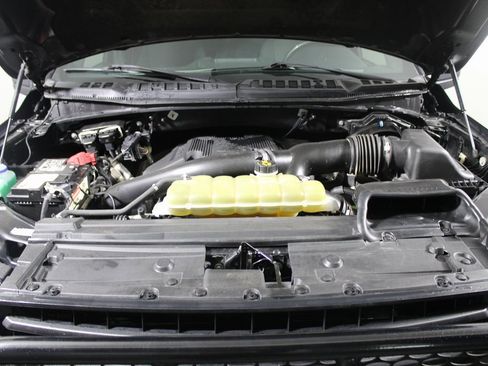 Certified 2019 Ford F150 XLT w/ Equipment Group 302A Luxury image 7