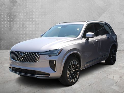 New 2026 Volvo XC90 B5 Plus w/ Protection Package image 5