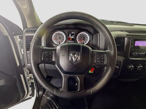 Used 2018 RAM 1500 Express RWD image 13