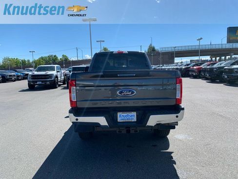 Used 2017 Ford F250 XLT w/ XLT Premium Package AWD/4WD image 6