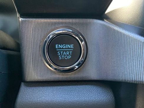 New 2026 Ford F250 Platinum w/ Tremor Off-Road Package image 24