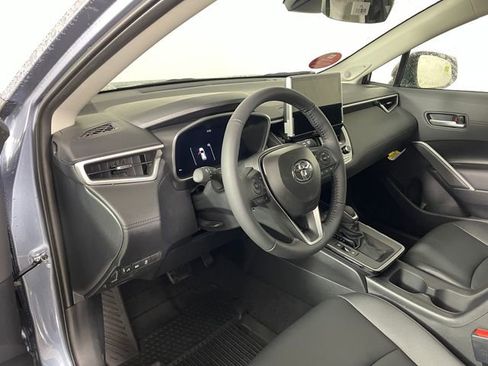 New 2026 Toyota Corolla Cross XLE w/ Convenience Package image 2