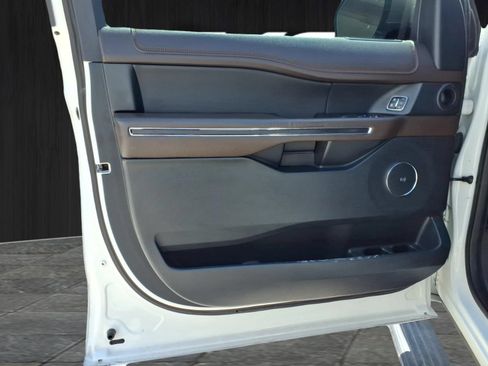 Used 2021 Ford Expedition Max King Ranch AWD/4WD image 22