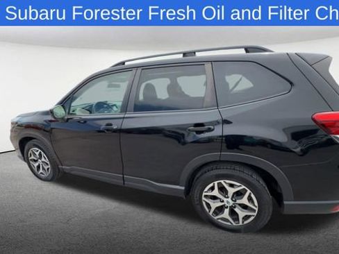 Used 2019 Subaru Forester Premium AWD/4WD image 6