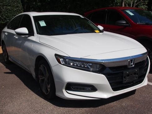Used 2020 Honda Accord EX image 2