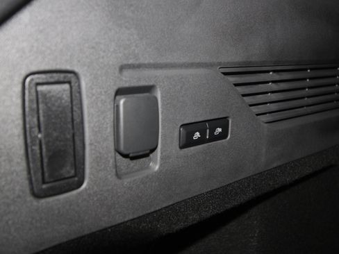 New 2026 Lincoln Nautilus Reserve w/ Jet Appearance Package image 36