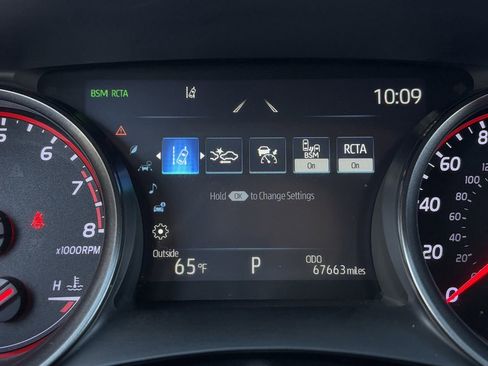 Used 2021 Toyota Camry XSE image 15