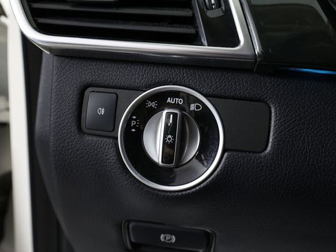 Used 2018 Mercedes-Benz GLE 43 AMG 4MATIC image 29