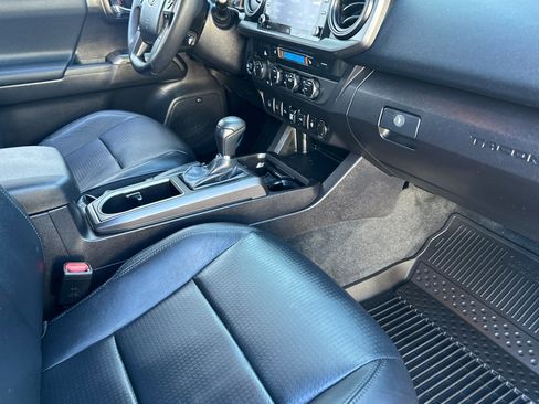 Used 2023 Toyota Tacoma TRD Sport w/ TRD Premium Sport Package image 14