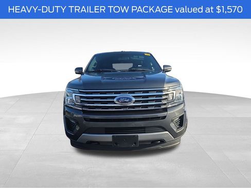 Certified 2018 Ford Expedition Max XLT image 3