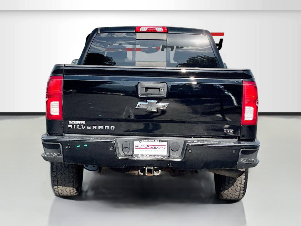 Used 2018 Chevrolet Silverado 1500 LTZ Z71 w/ Midnight Edition AWD/4WD image 6