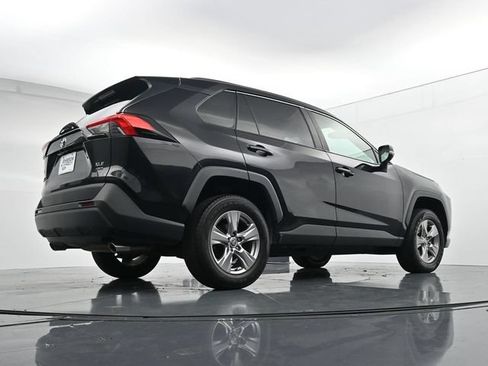 Used 2023 Toyota RAV4 XLE AWD/4WD image 36