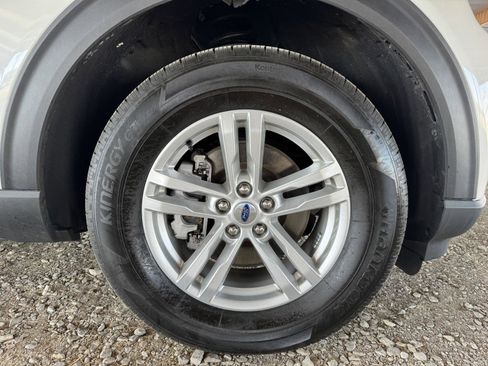 Used 2023 Ford Explorer XLT w/ Equipment Group 202A image 46