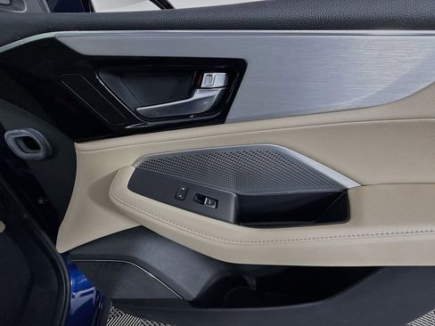 Used 2023 Acura MDX SH-AWD image 38