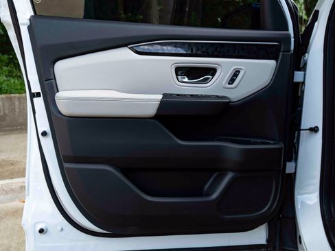 Certified 2026 Honda Passport TrailSport Elite image 37
