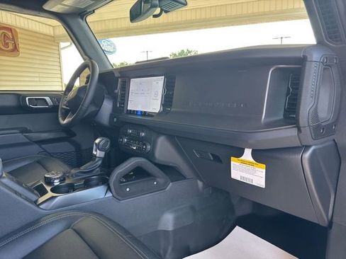 New 2025 Ford Bronco Badlands image 25