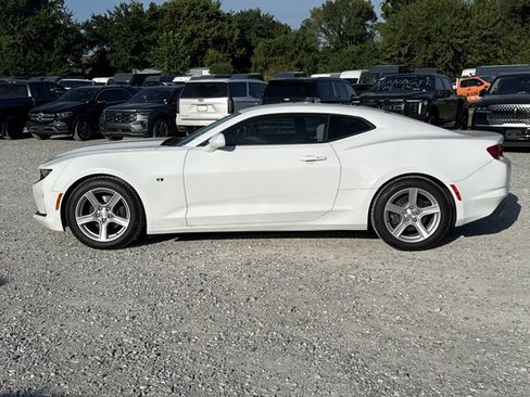 Used 2023 Chevrolet Camaro LT RWD image 3