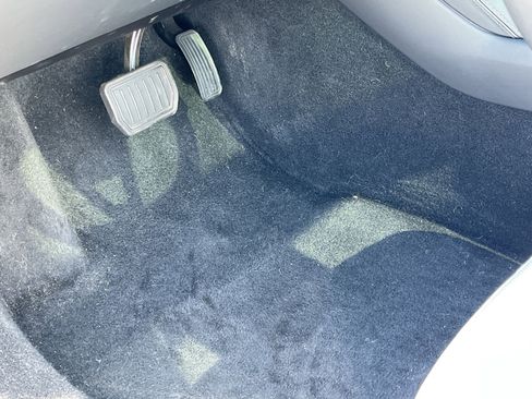 Used 2025 Tesla Model 3 Long Range image 17