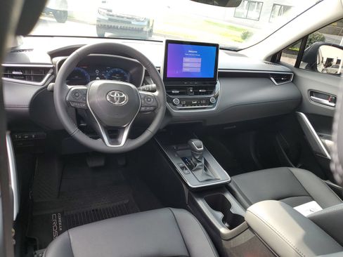 Certified 2026 Toyota Corolla Cross XLE w/ Convenience Package FWD image 10