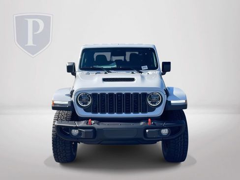 New 2026 Jeep Gladiator Mojave AWD/4WD image 3