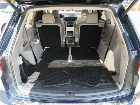 Used 2022 Volkswagen Atlas SE w/ Panoramic Sunroof Package FWD image 41