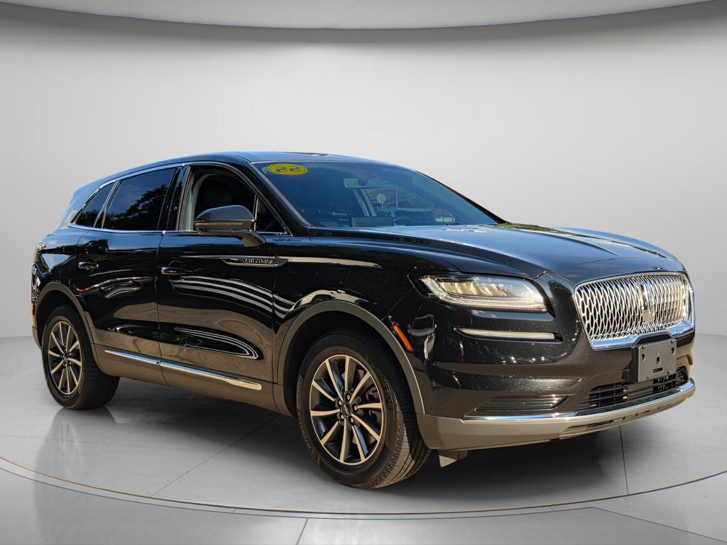 Used 2022 Lincoln Nautilus AWD image 5