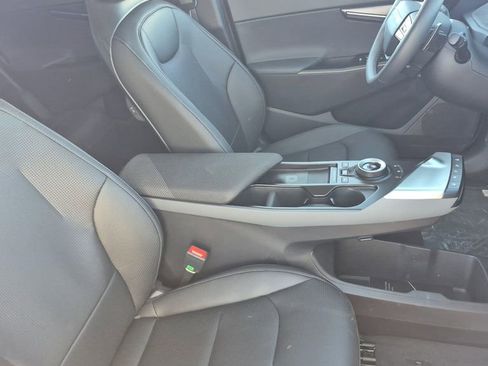 New 2025 Kia EV6 Wind image 16