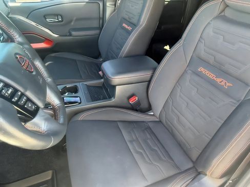 Used 2024 Nissan Frontier PRO-4X w/ Pro Convenience Package image 11