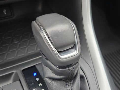 Used 2021 Toyota RAV4 XLE Premium image 24