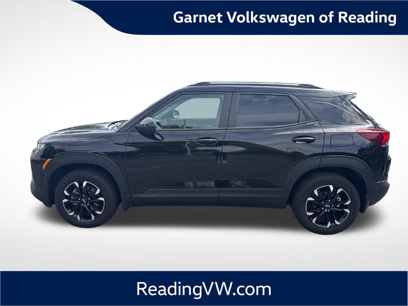 Used 2021 Chevrolet TrailBlazer LT w/ Sun and Liftgate Package AWD/4WD image 2