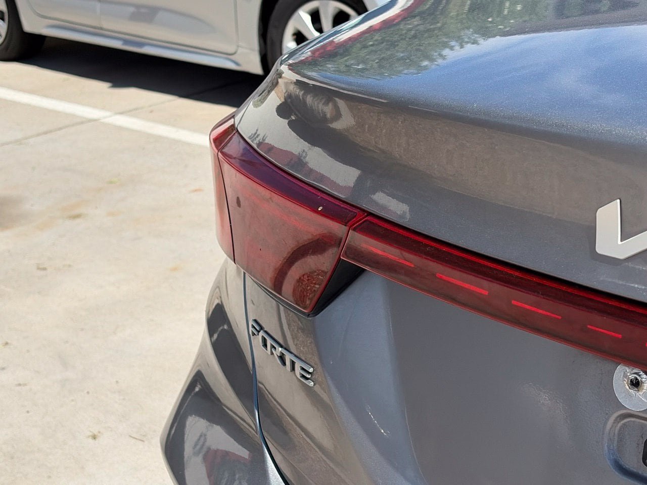 Used 2023 Kia Forte LXS FWD image 4