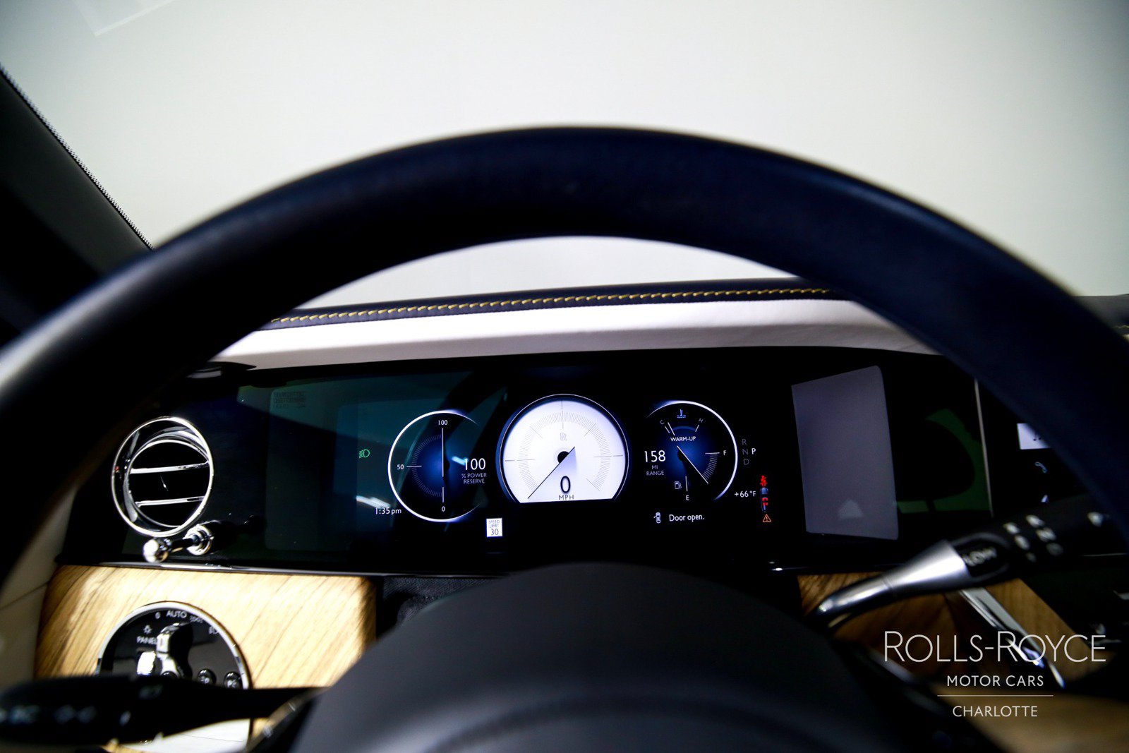 Certified 2025 Rolls-Royce Cullinan AWD/4WD image 14