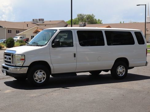 Used 2012 Ford E-350 and Econoline 350 XLT RWD image 10