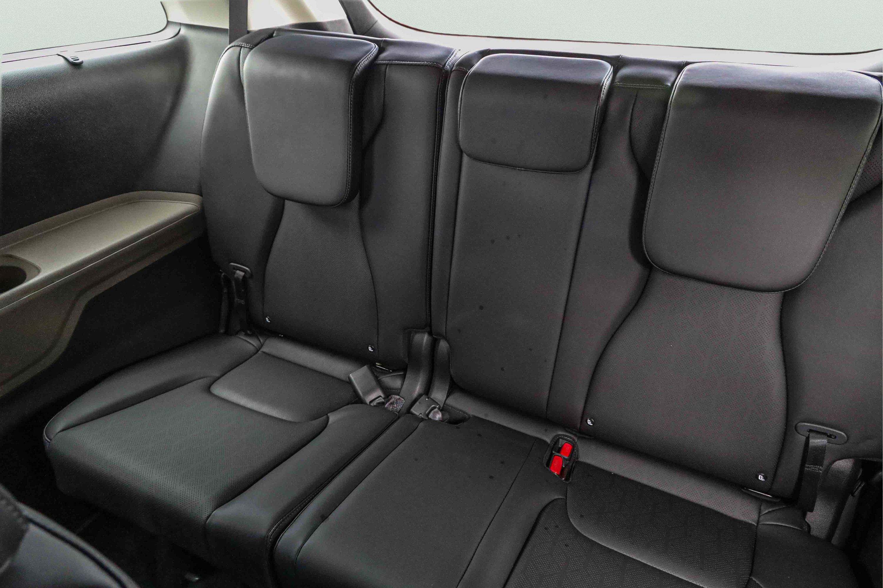 Used 2026 Kia Carnival EX FWD image 22