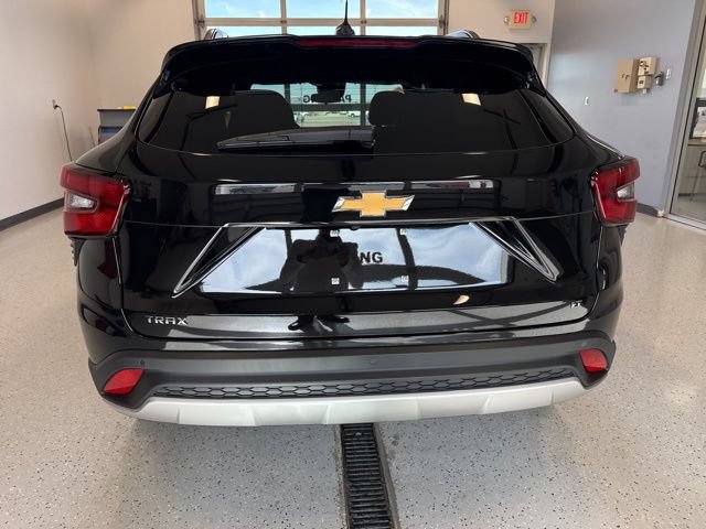 New 2026 Chevrolet Trax LT w/ Driver Confidence Package FWD image 7