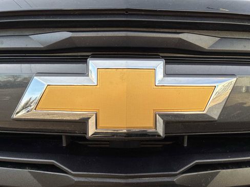 Used 2023 Chevrolet Colorado LT w/ LT Convenience Package III image 31