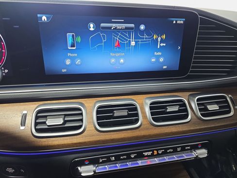 Certified 2025 Mercedes-Benz GLS 450 4MATIC image 20