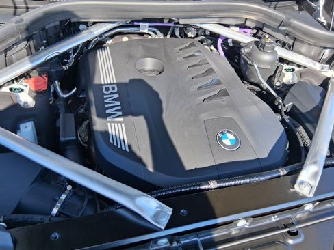 New 2027 BMW X7 xDrive40i w/ Executive Package AWD/4WD image 18