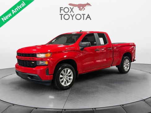 Used 2019 Chevrolet Silverado 1500 Custom w/ Custom Value Package AWD/4WD image 1