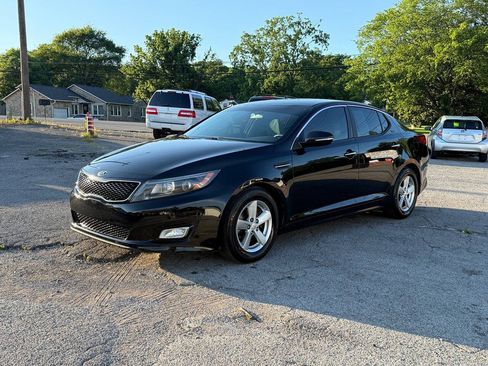 Used 2015 Kia Optima LX FWD image 1