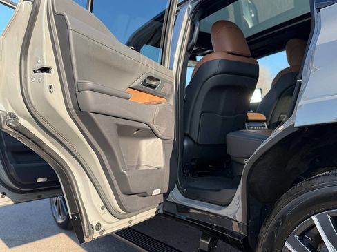 Used 2025 Lexus GX 550 image 88