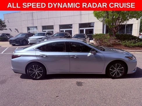 Used 2023 Lexus ES 350 w/ Premium Package FWD image 8