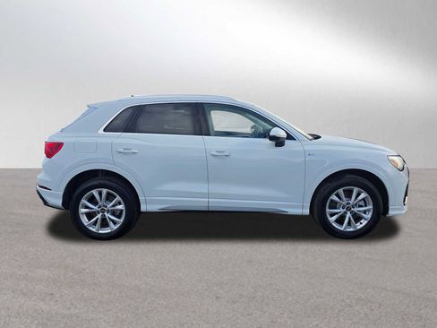 New 2025 Audi Q3 2.0T Premium Plus image 2