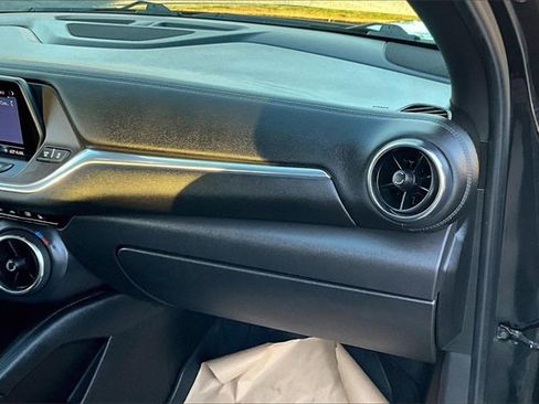 Used 2019 Chevrolet Blazer LT image 16