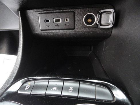 Used 2021 Buick Encore GX Preferred w/ Cold Weather Comfort Package FWD image 20