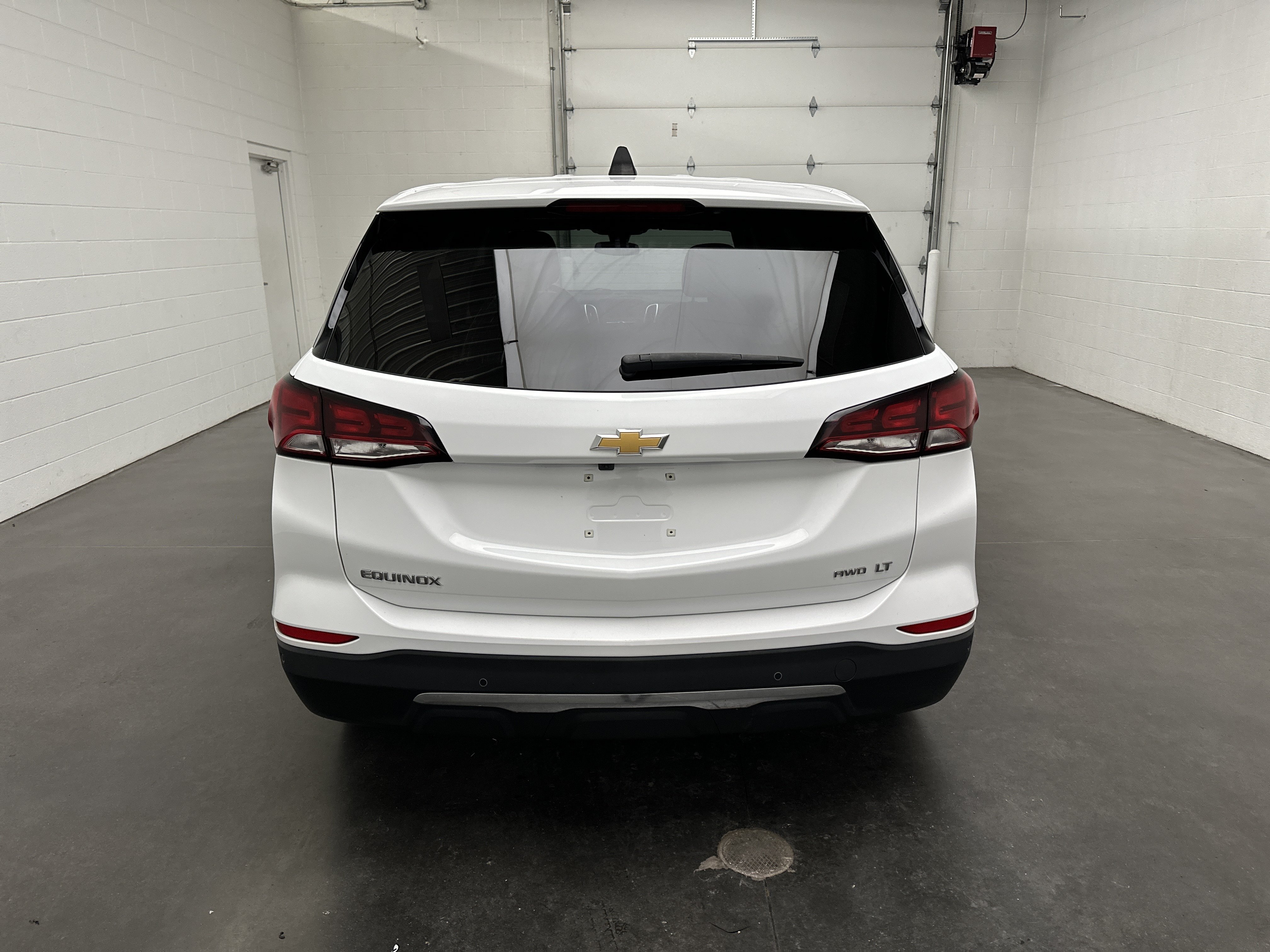 Used 2023 Chevrolet Equinox LT w/ LPO, Floor Liner Package AWD/4WD image 9