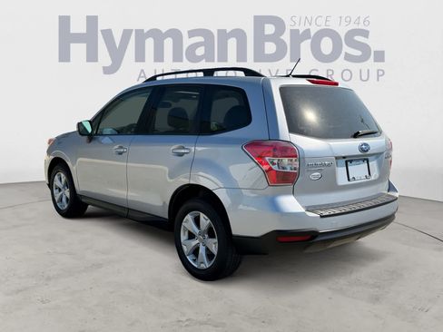 Used 2015 Subaru Forester 2.5i Premium AWD/4WD image 6