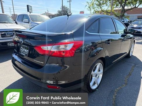 Used 2014 Ford Focus Titanium FWD image 5