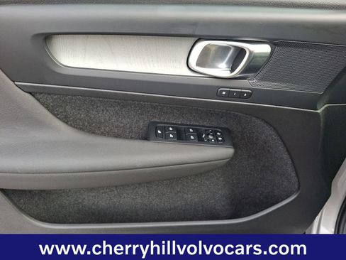 Certified 2025 Volvo XC40 B5 Plus image 13